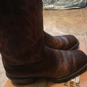 Arait square toe cowboy boots